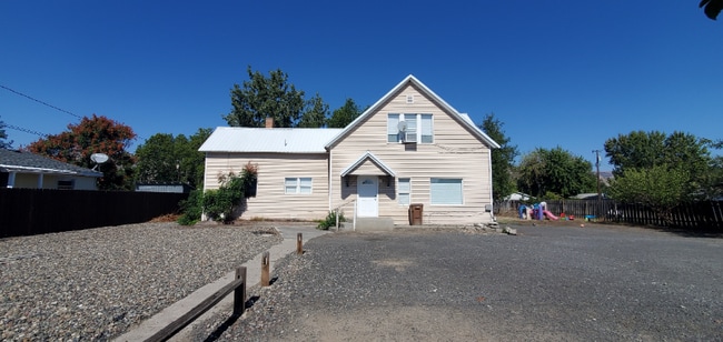 Photo - 1268 Sycamore St Unit B