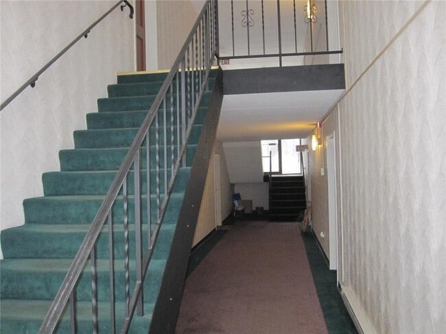 Photo - 208 Alabama St Unit #4