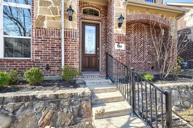 Photo - 7119 Isle Royale Ln