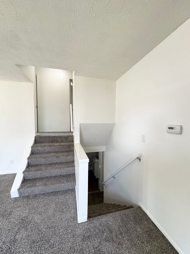 Photo - Spacious 3 Bedroom Available Now!