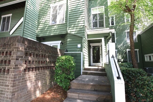 Photo - COMING SOON:2 bedroom townhome in Uptown Charlotte! Unit G