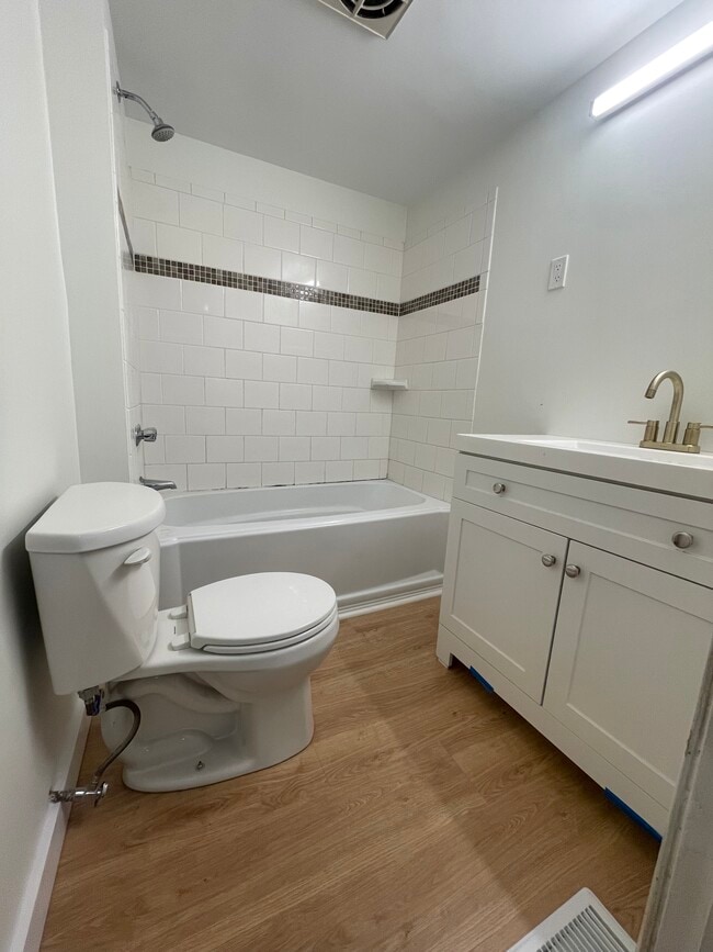 Photo - 3109 Joyce Ave