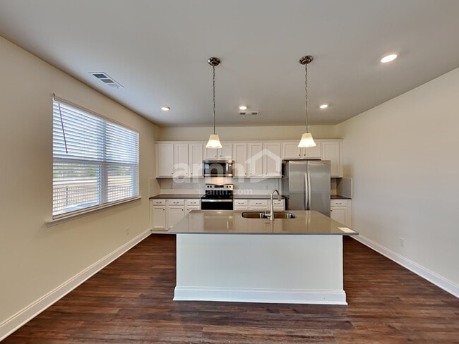 Photo - 2036 Williamshire Ln