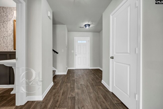 Photo - 942 Cornwallis Wy