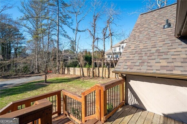 Photo - 4800 Grants Way NE