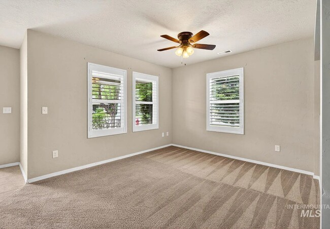 Photo - 4412 N Weston Ave