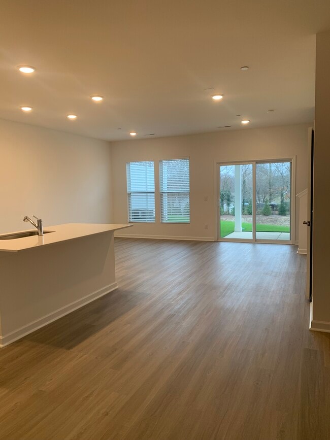 Photo - 7133 Mapleside Ln