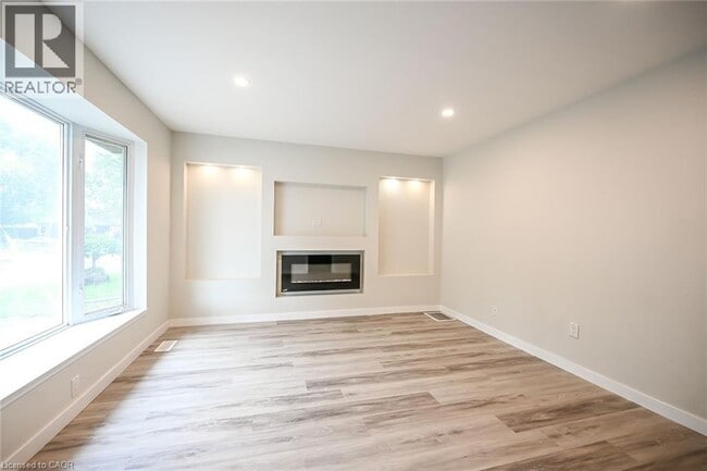 Photo - 43 Mahony Ave