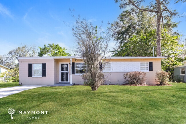 Building Photo - 4932 Tallyho Ave