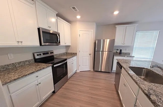 Photo - Room in House on Nia Rd