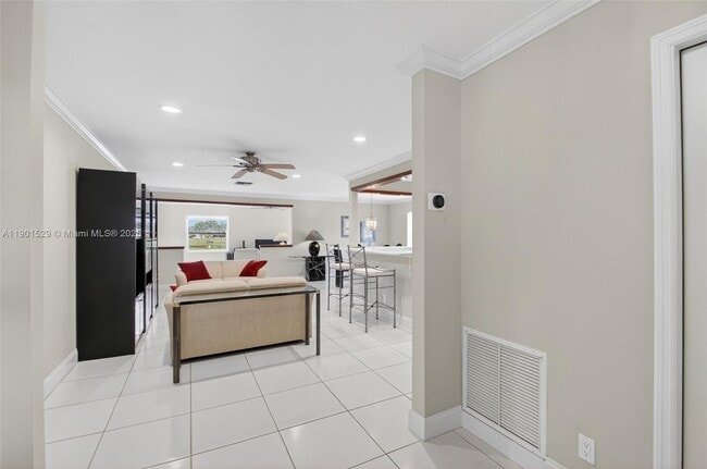 Photo - 3810 Rowena Cir