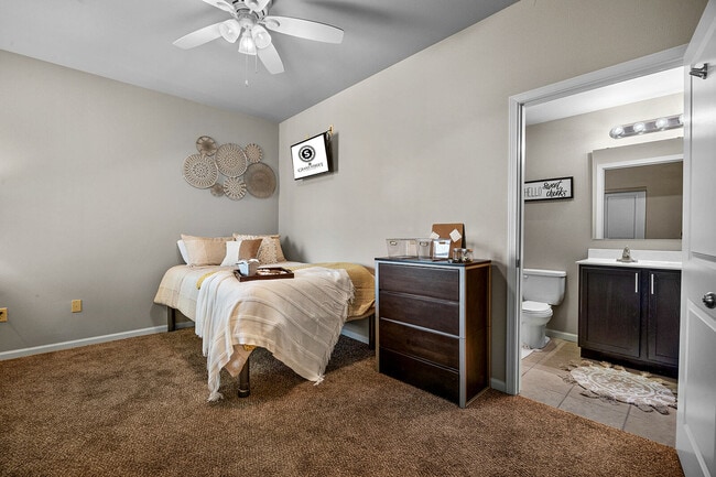 Photo - Grant Street Station