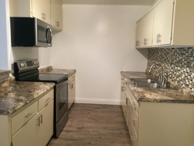 Photo - Kona Kai Apartments