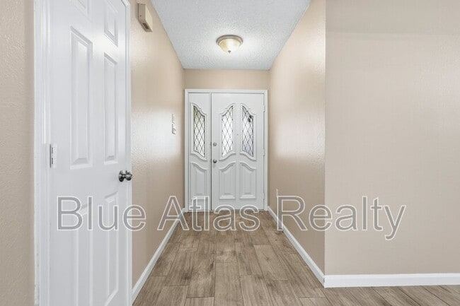 Photo - 6526 Aires Dr