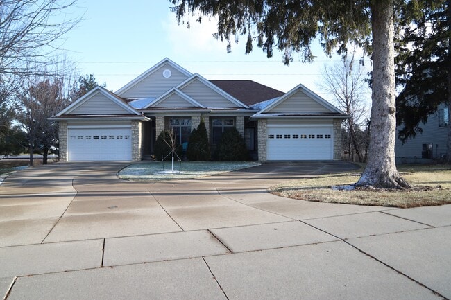 Building Photo - 1160 Winchester Ln