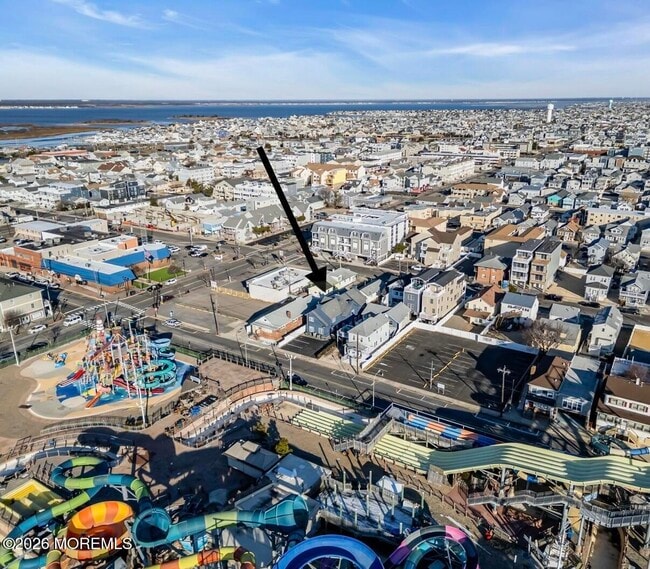 Building Photo - 62 Sherman Ave Unit A1