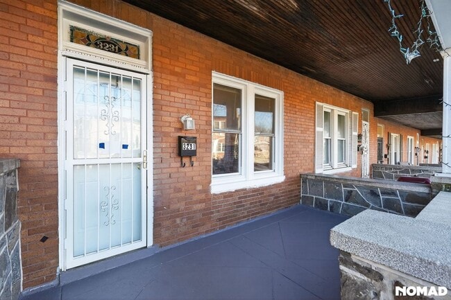 Photo - 3231 Phelps Ln