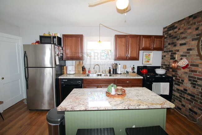 Photo - 57 Third St Unit 57a