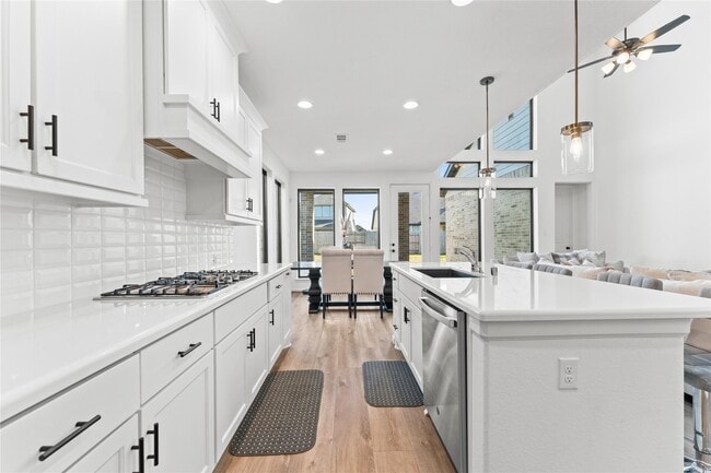 Photo - 24439 Junegrass Bnd Rd