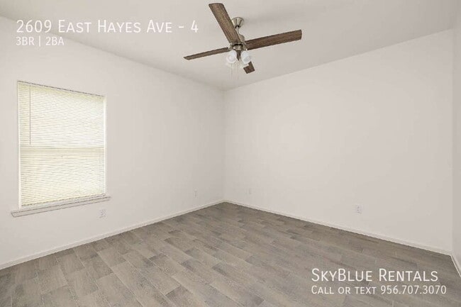 Building Photo - 2609 W Hayes Ave Unit 4