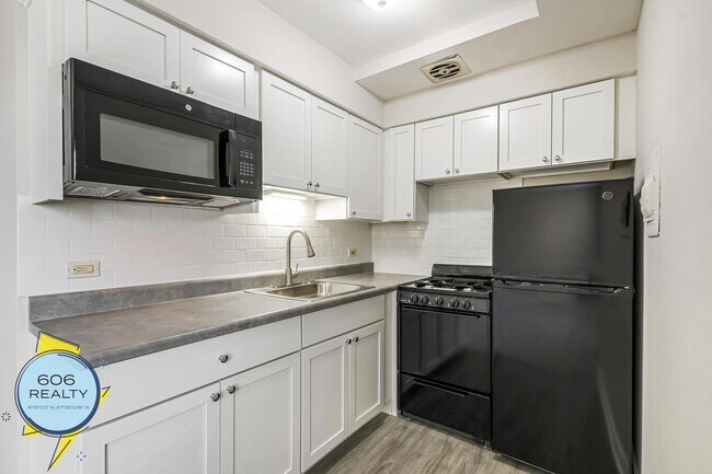 Photo - 3001 N Thatcher Ave Unidad 2D