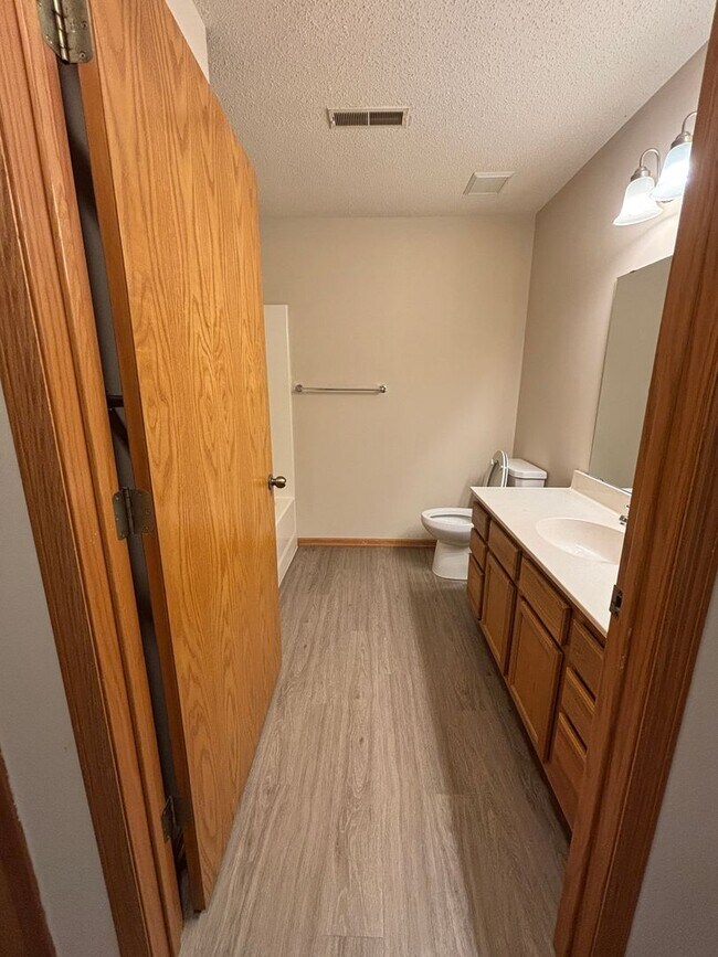 323-B Williamsburg Place
