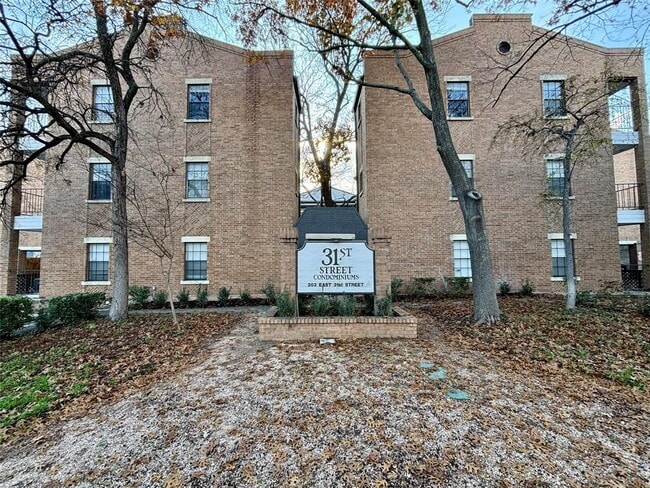 Photo - 203 E 31st St Unidad 101 Rental