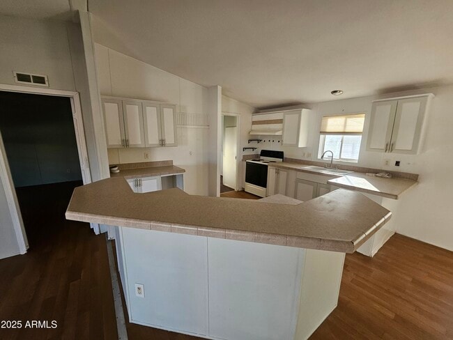 Photo - 110 E Inglewood St