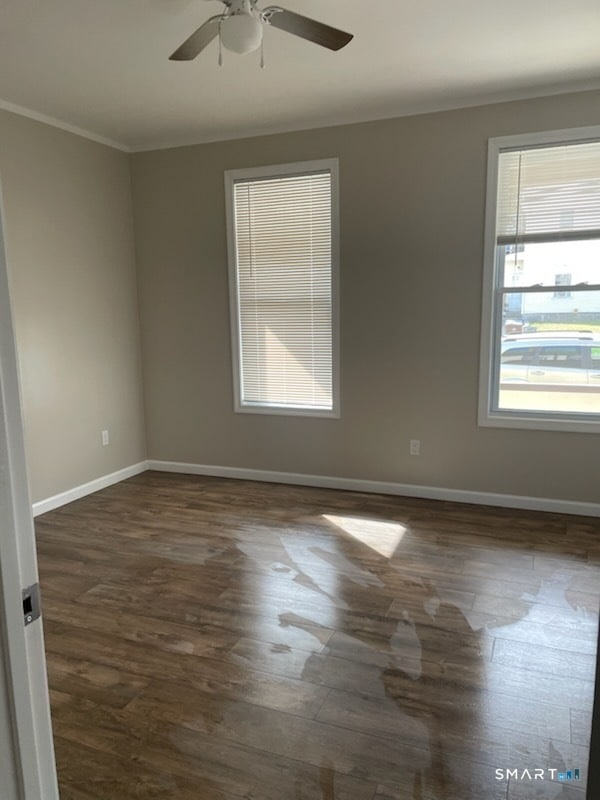 Photo - 563 Howe Ave