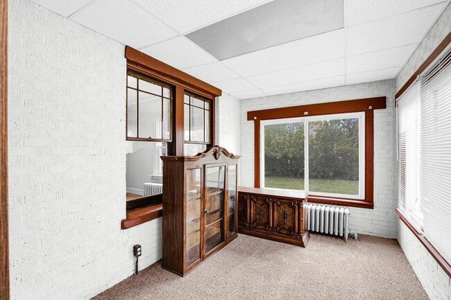 Photo - 650 119th St