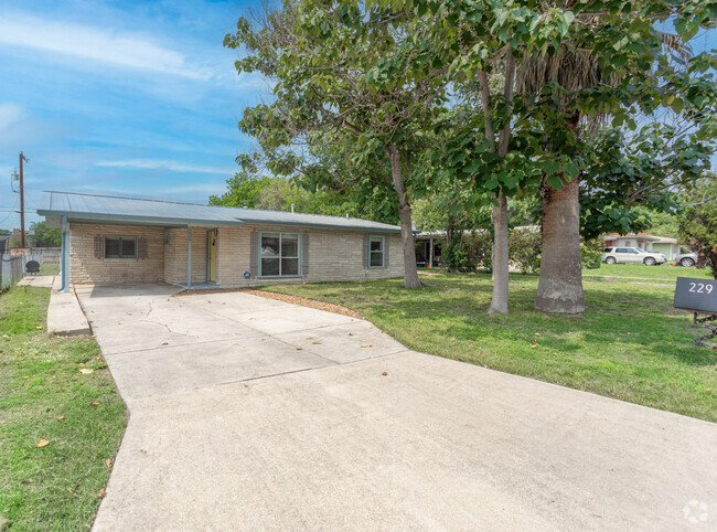 Building Photo - 229 Weathercock Ln Rental