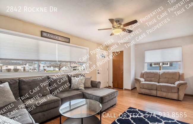 Photo - 2842 Rockne Dr