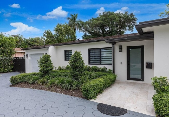 Photo - 5641 SW 67th Ave