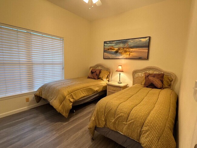 Photo - 264 Gibraltar Ct Unit SI FL3-ID1580531P