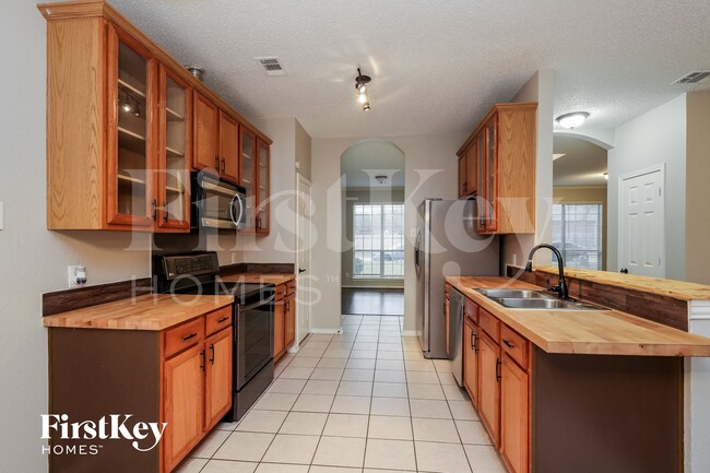 Photo - 513 Branch Ln