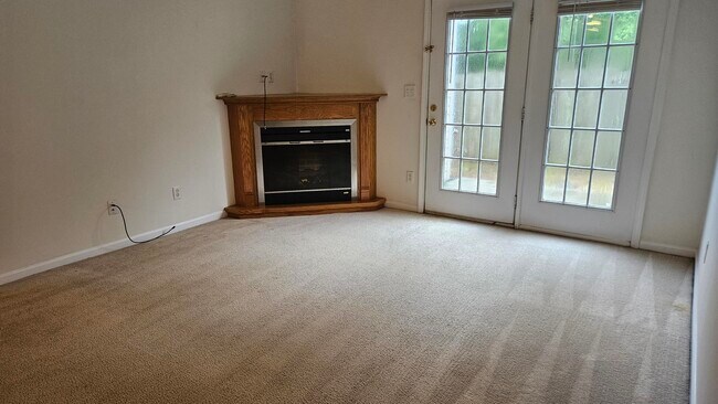 Photo - 2220 Bridgeton Rd