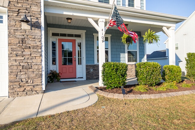 Photo - 410 Longthorpe Rd