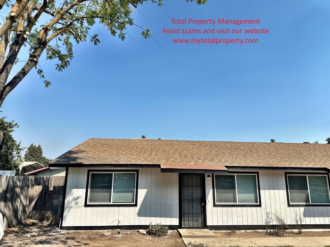 Building Photo - 1530 S Linwood St Unit 1530 Rental