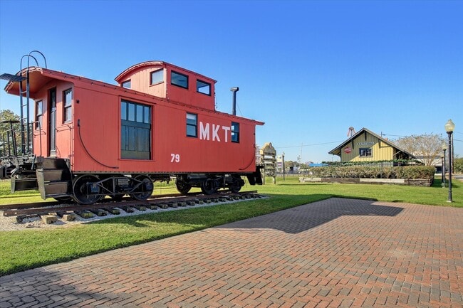 Photo - 5359 Little John Ln