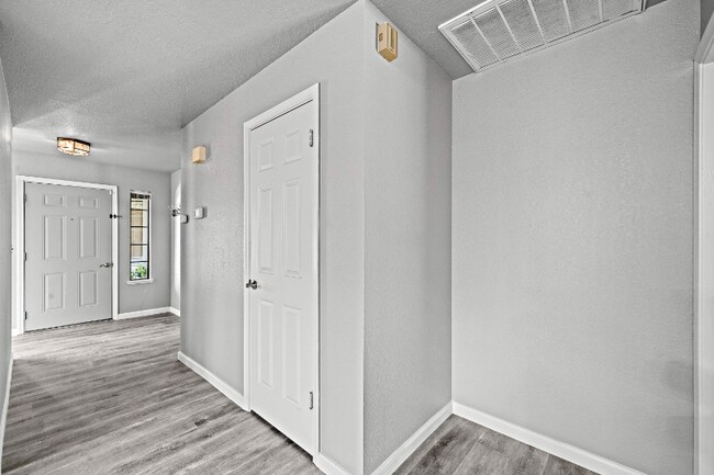 Photo - 7456 Santa Susana Way Casa Adosada