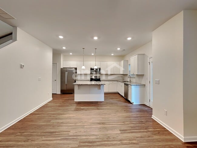 Photo - 73 Shelby Ct