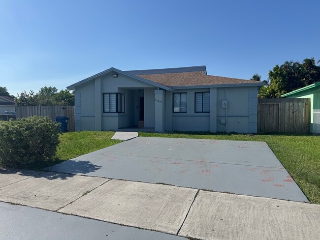 Photo - 12237 SW 193rd St Casa