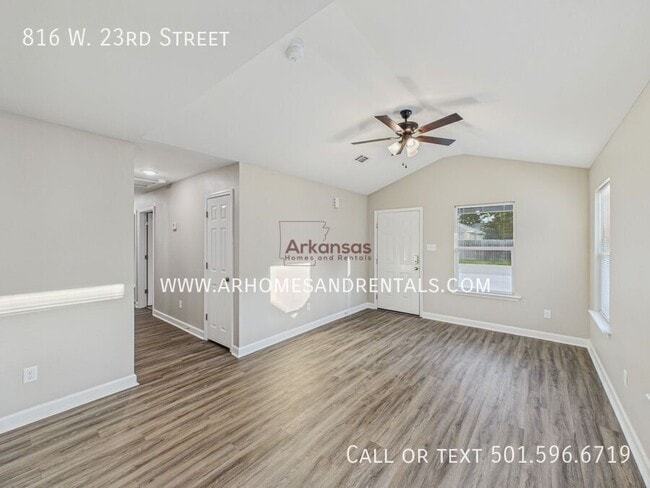 Photo - 816 W 23rd St