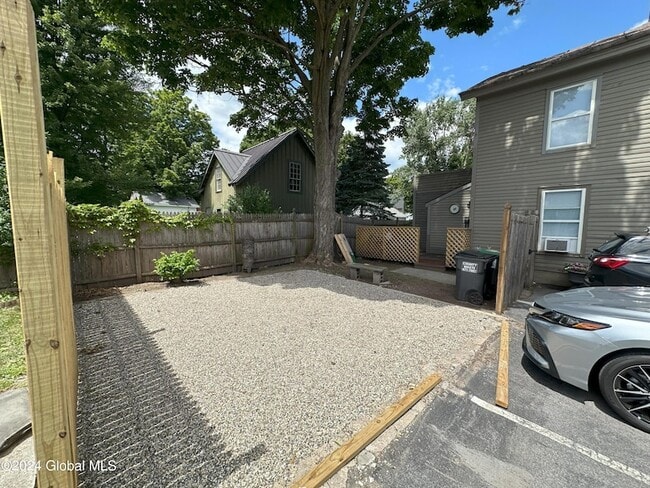 Photo - 9 Bolster Ln NE