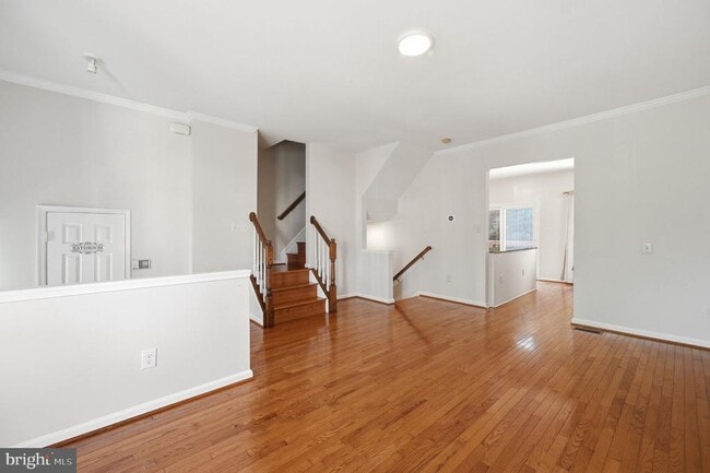Photo - 7676 Helmsdale Pl