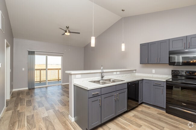1BR, 1BA - 664SF - Kitchen