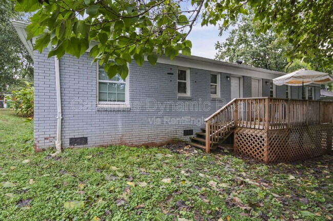 Building Photo - 2621 Druid Hls Wy Unit 4