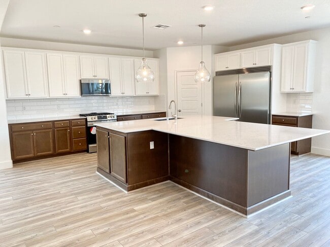 Photo - BRAND NEW 4/3.5 Lennar with In-Law Suite