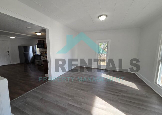 Photo - 645 Church St