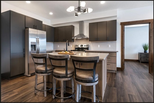 540 Nucleus Ave Unit 304